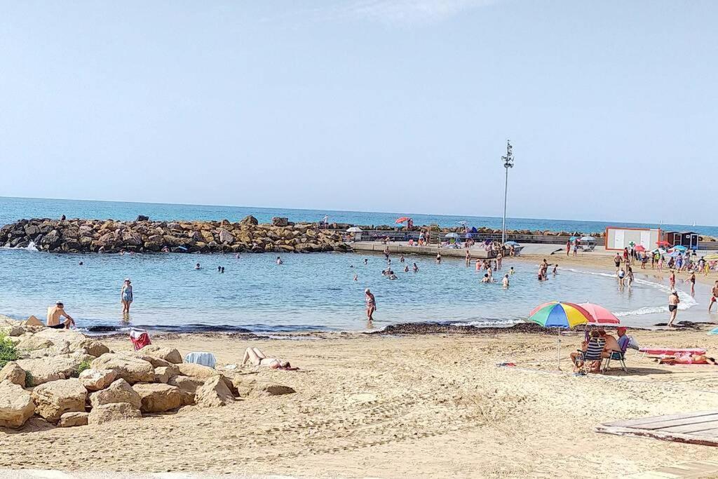 Estudio Comodo En Torrevieja Ngoại thất bức ảnh